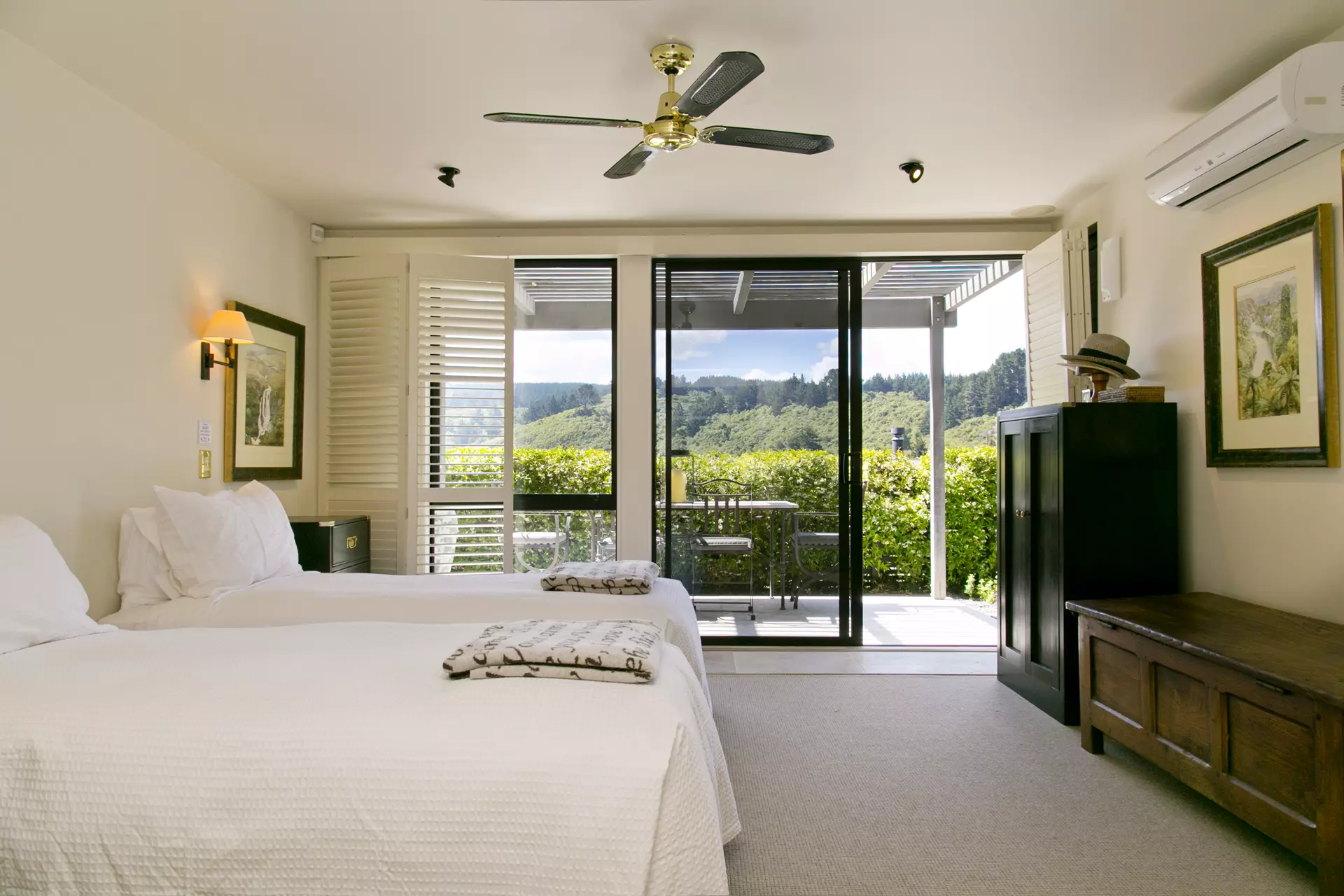 point-villa-luxury-accommodation-taupo