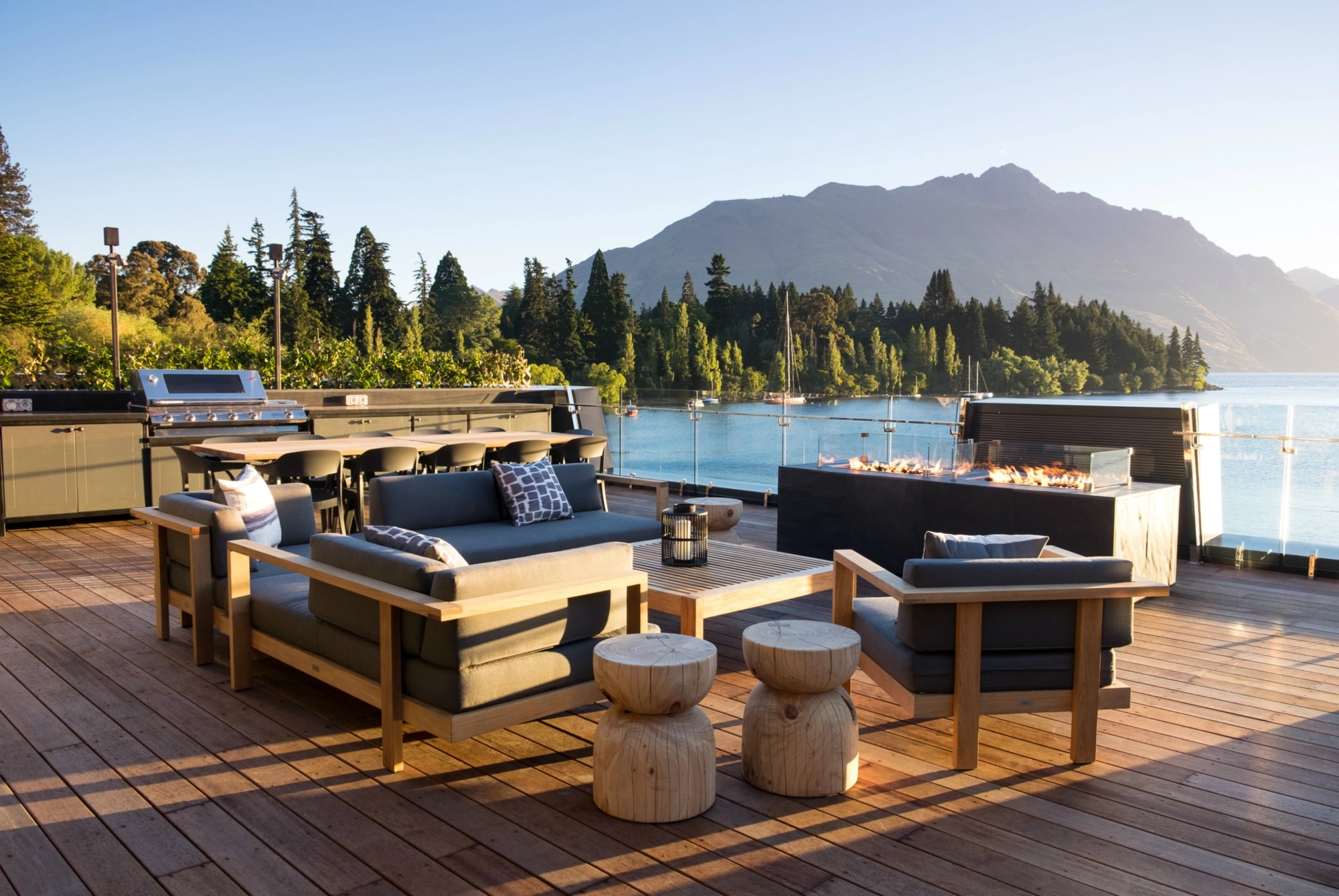 eichardts-penthouse-queenstown