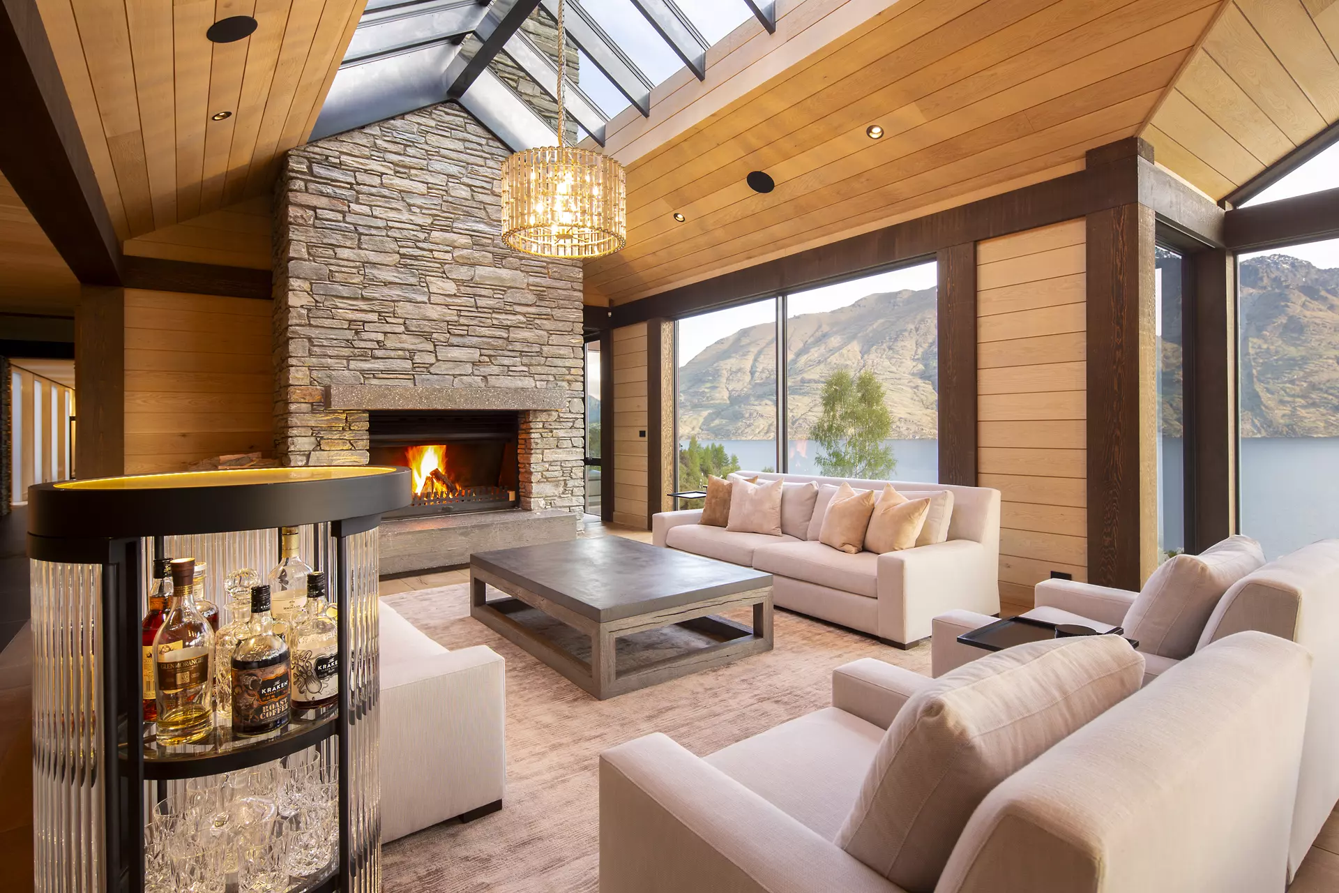 luxury-queenstown-accommodation-hawks-nest-villa