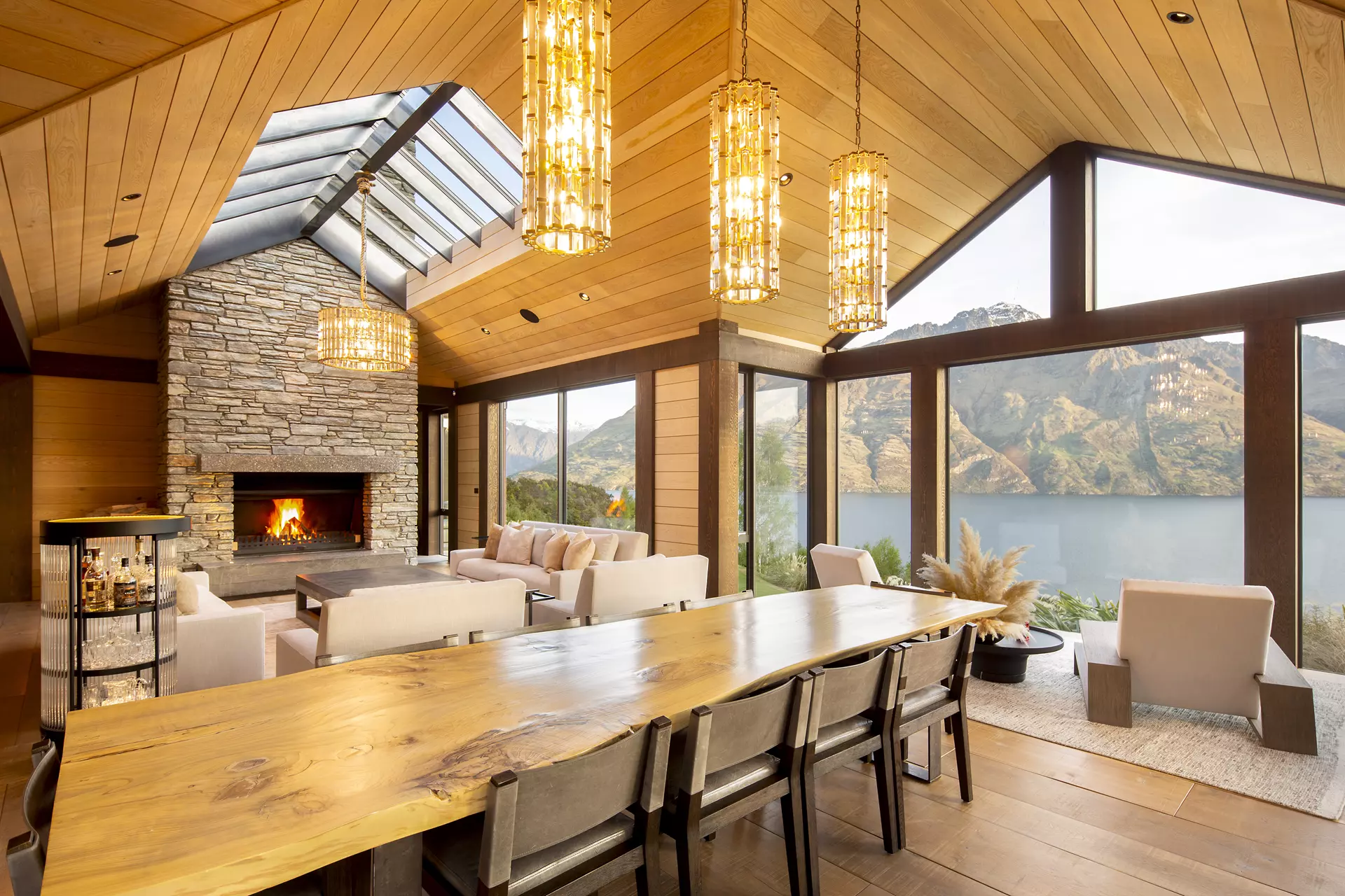 luxury-queenstown-accommodation-hawks-nest-villa