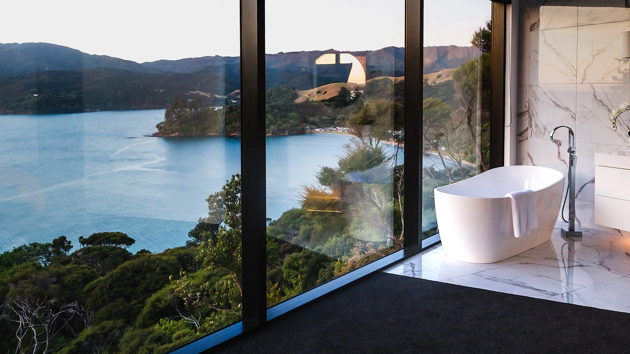 luxury-private-villa-accommodation-coromandel