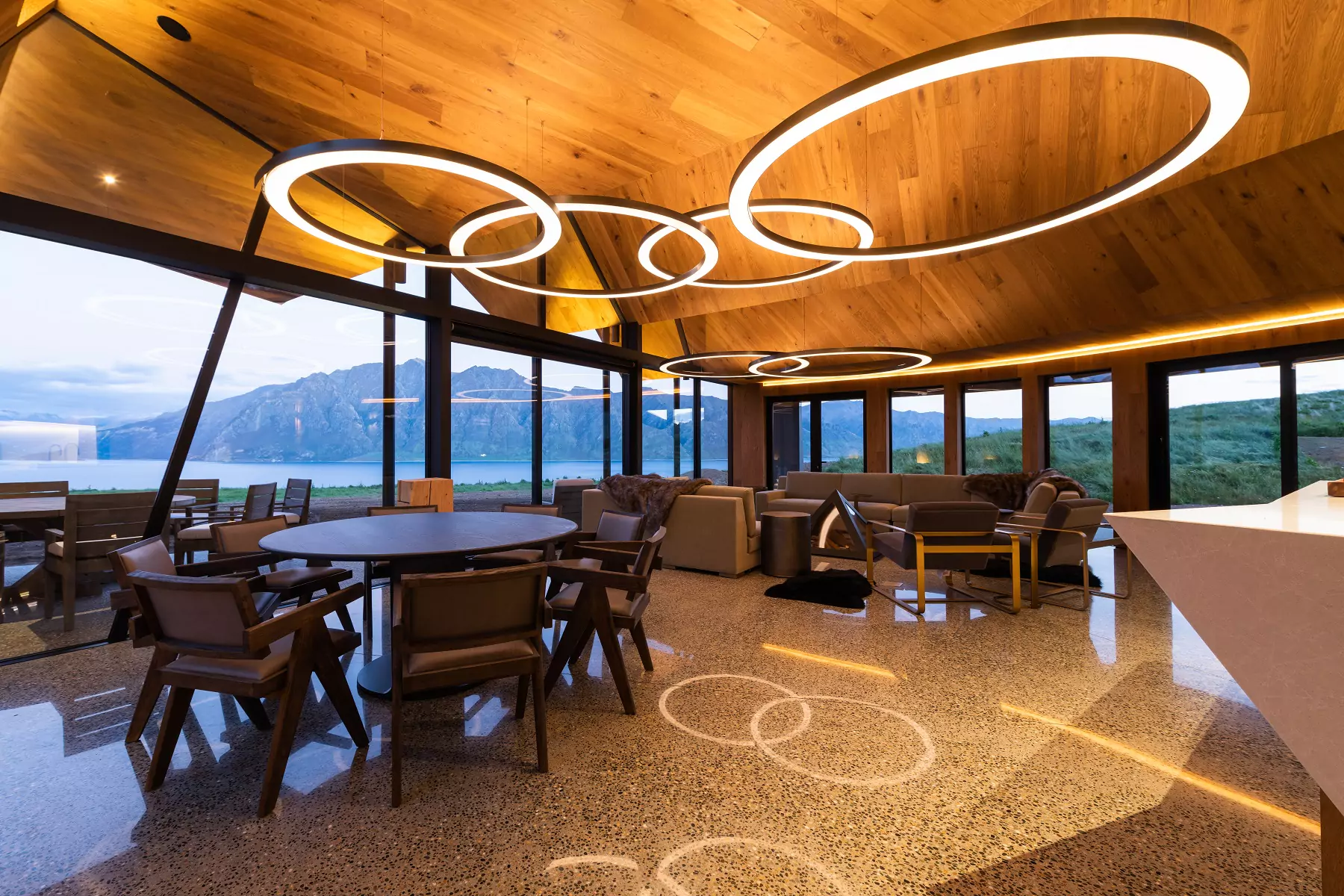 mt-isthmus-luxury-private-villa-wanaka