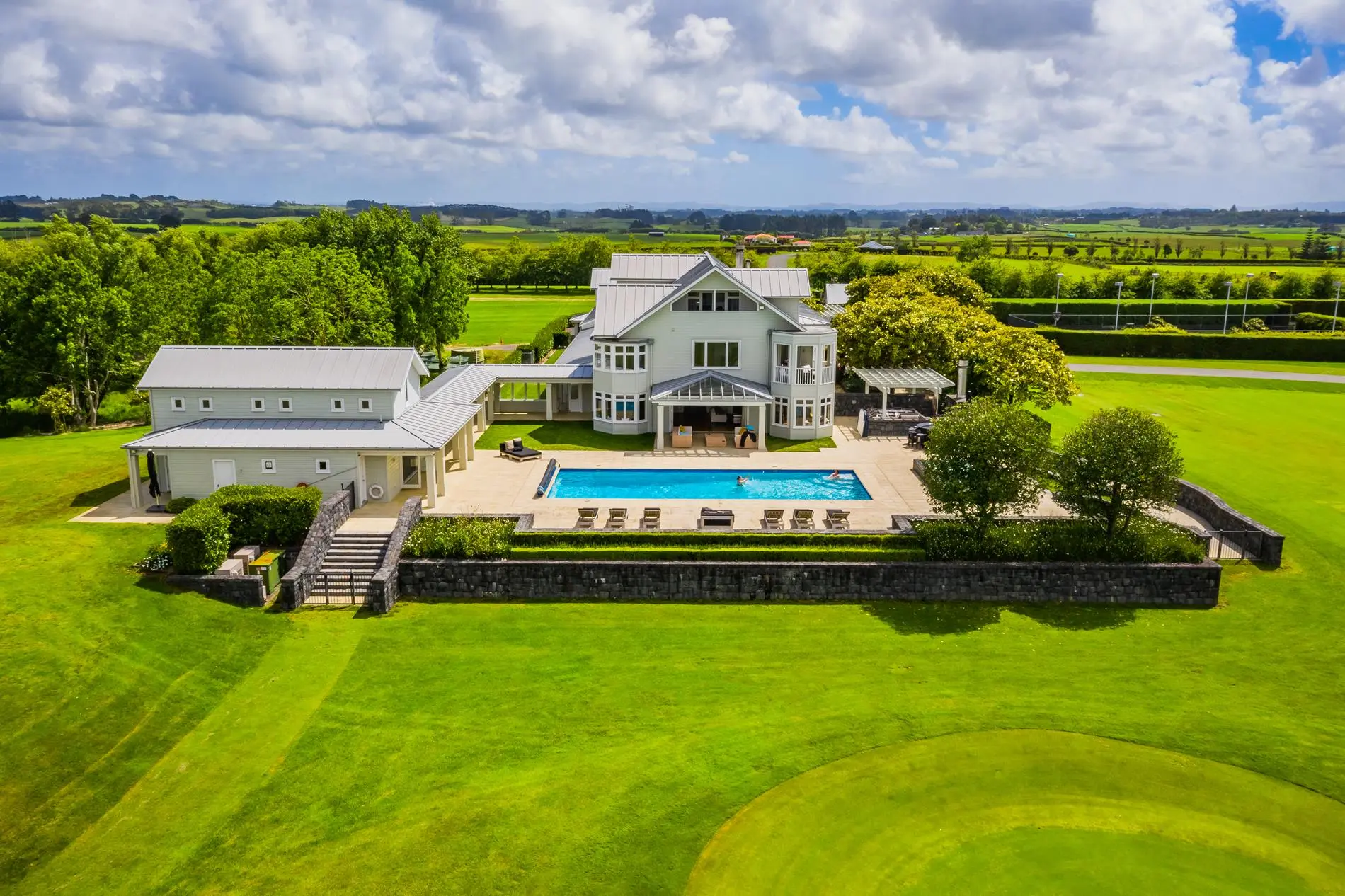 te-hihi-luxury-private-villa-accommodation-auckland