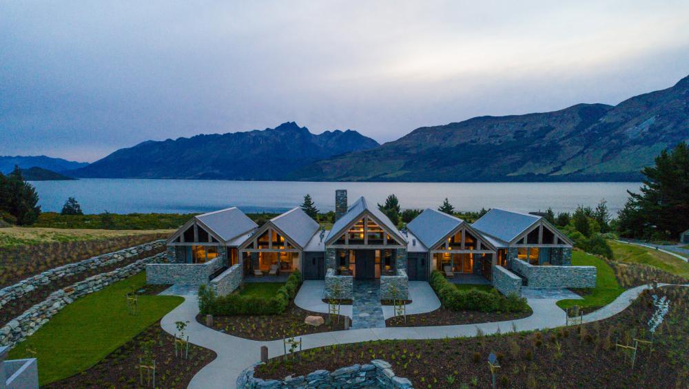 blanket-bay-the-villa-luxury-lodge-queenstown