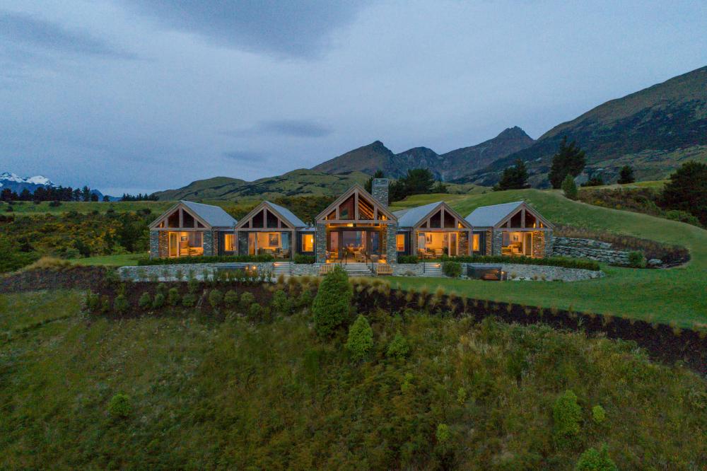 blanket-bay-the-villa-luxury-lodge-queenstown