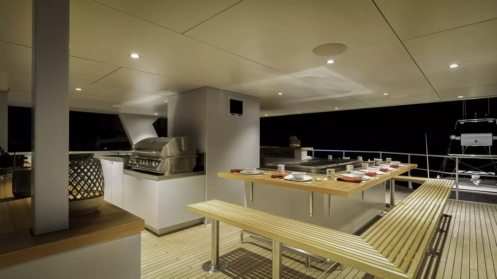 The Beast - super yacht - teppanyaki stand